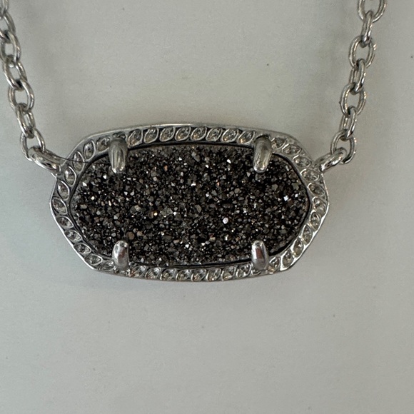 Kendra Scott Silver Pendant Necklace in Platinum Drusy - Picture 5 of 16